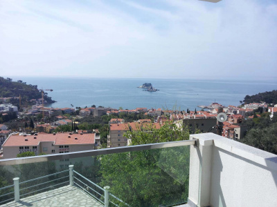 Apartment with sea view in Petrovac